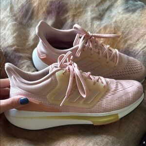 adidas Women's Eq21 Run Running Shoe